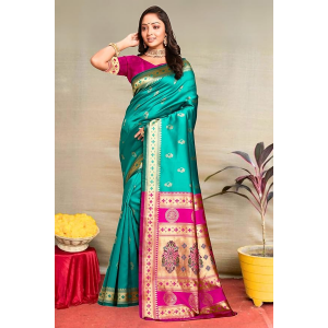 Women's Pure Silk Saree With Blouse Piece